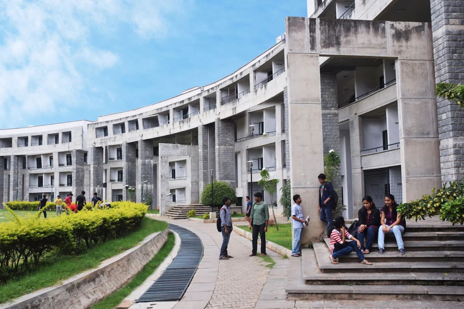 India’s Lone Ranger: IIM Bengaluru Flies The Flag In QS Global MBA Top 100 Rankings