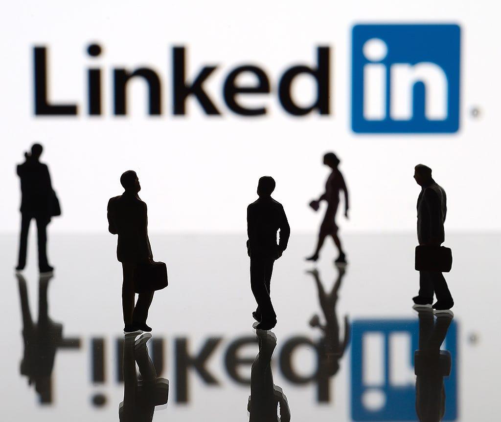 WOW STORY OF THE DAY- LinkedIn’s Silent Surge: From Job Board Beginnings to a $35B B2B Powerhouse