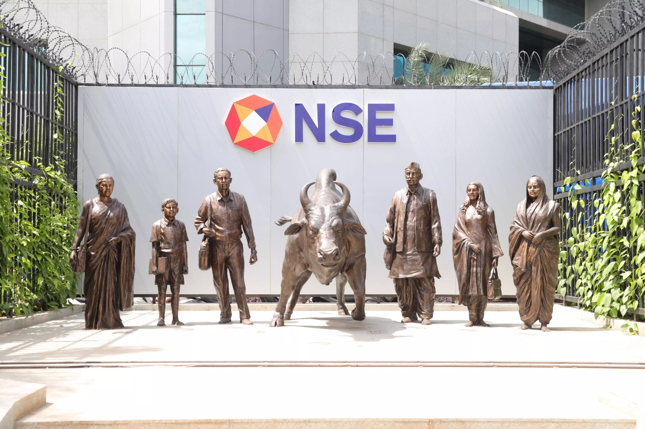 Investor Boom: NSE Crosses 230 Million Accounts, Signals Deepening Retail Participation