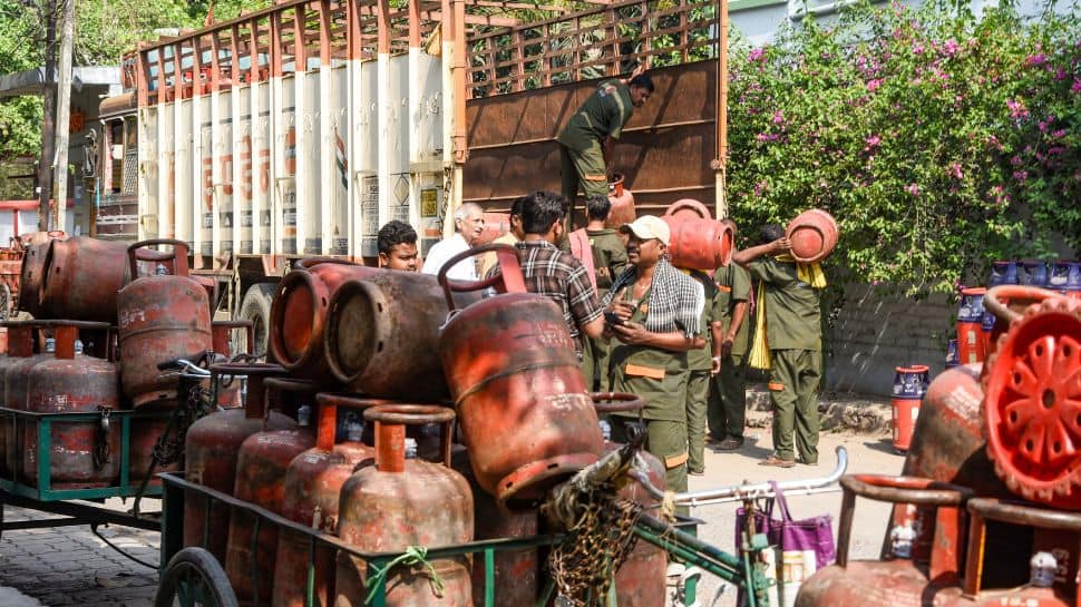 Government Fast-Tracks Kerosene Supply Amid LPG Shortages