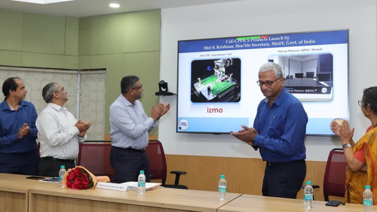 IIT Madras Sparks a Tech Revolution: India’s First Homegrown Silicon Photonics Products Are Here