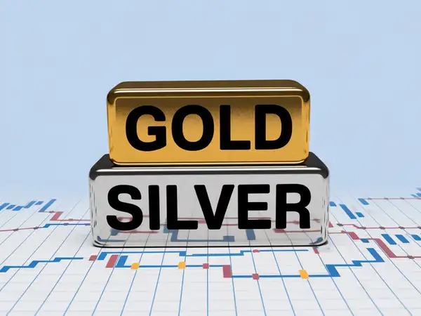 Gold Prices Surge, Silver Dips: Mixed Trends in Precious Metals Market on March 4, 2025