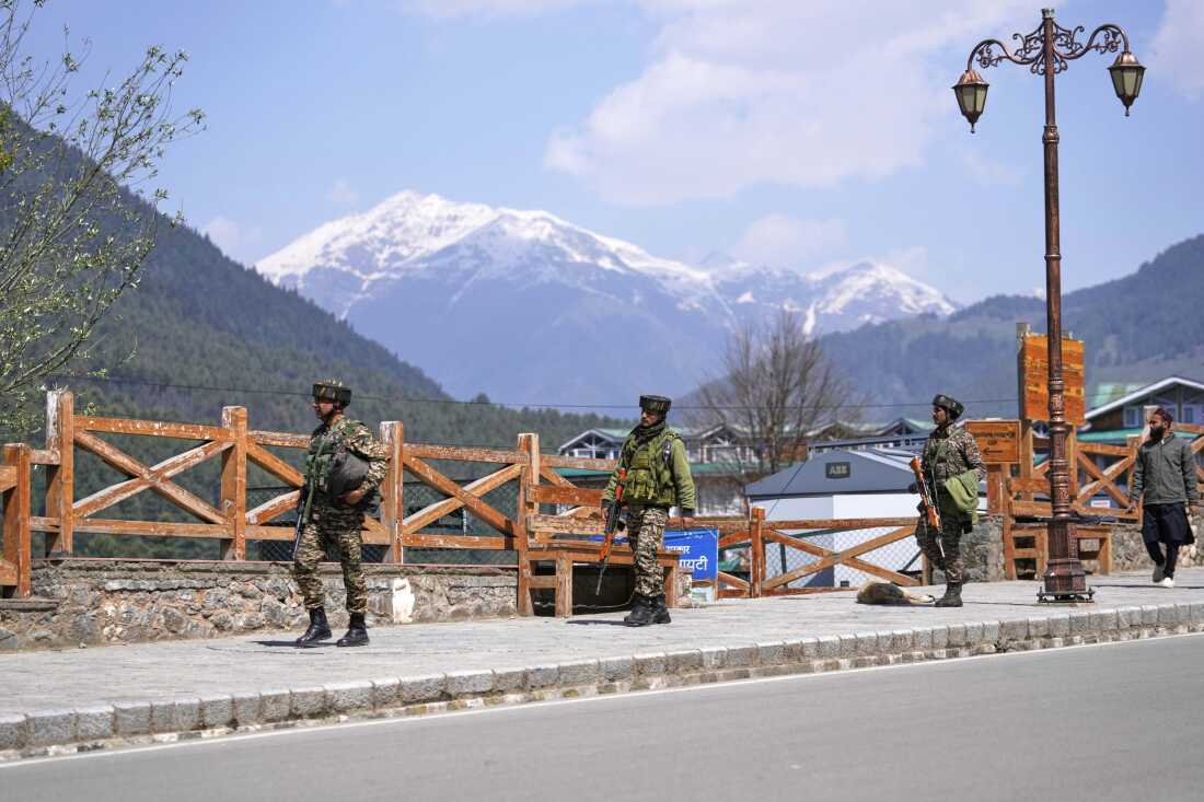 India Cancels All Pakistani Visas, Suspends Visa Services Following Kashmir Attack; Citizens Ordered to Depart Immediately