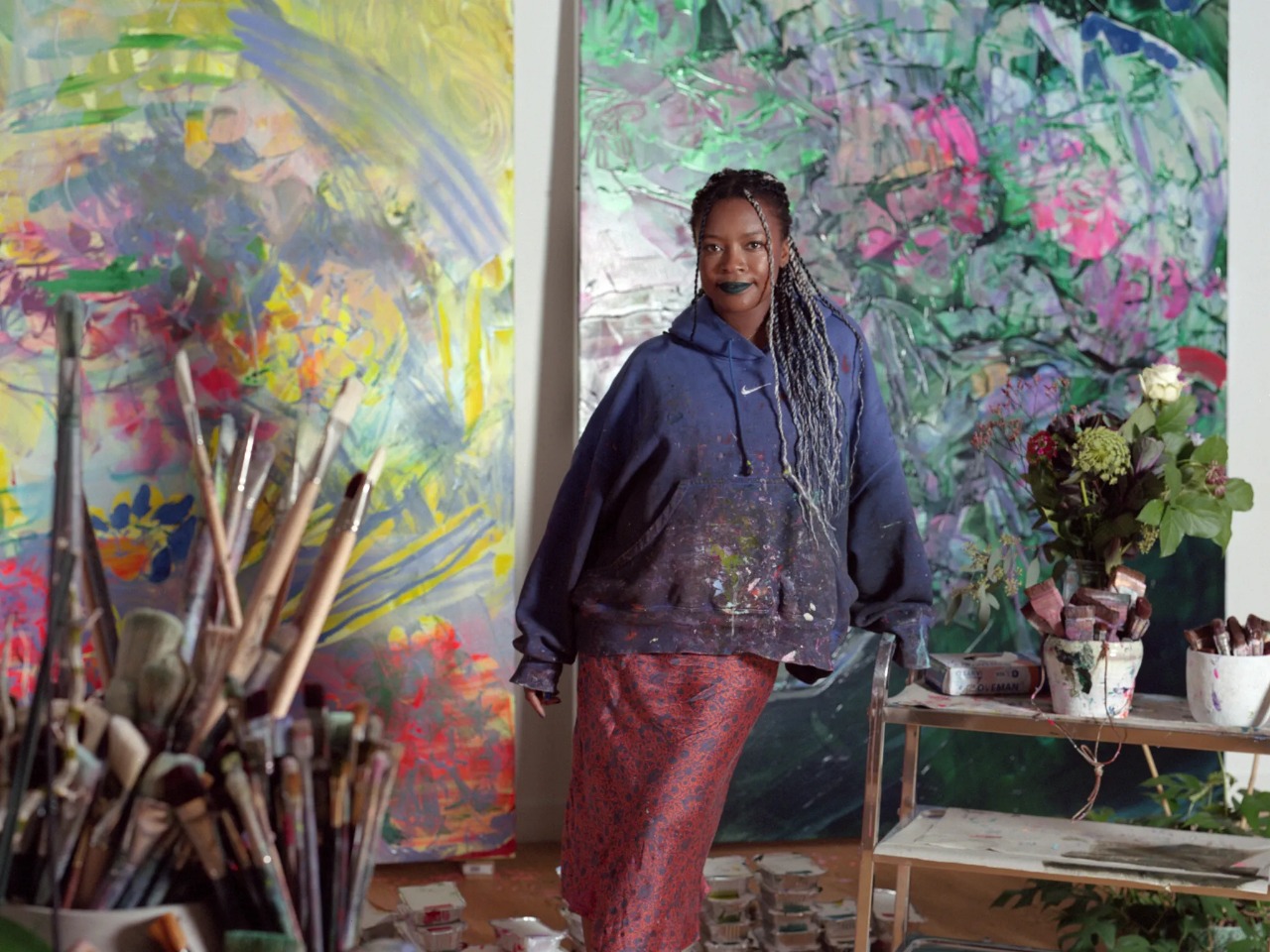 Singing Colors Splash on Life’s Canvas: Roundabout I Inspires with Vibrant Art