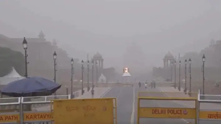 Delhi Wakes Up To Dust Storm And Hazy Skies