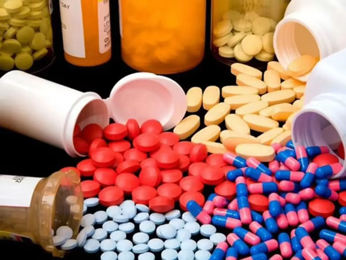 Commerce secretary urges pharma industry to achieve 90% domestic raw material supply