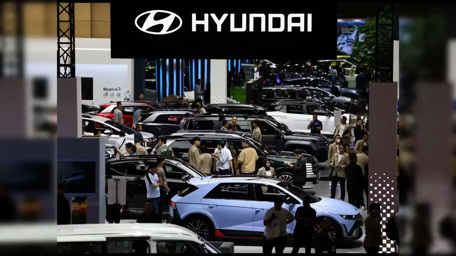 Hyundai Faces Export Disruptions Due To Middle East Shipping Issues