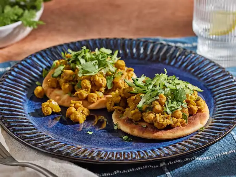 Trinidadian Doubles Turn Pantry Chickpeas Into A Street-Food Classic