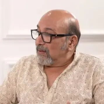 Mickey Contractor Says Oily Skin Can Be A Beauty Asset, Not A Curse