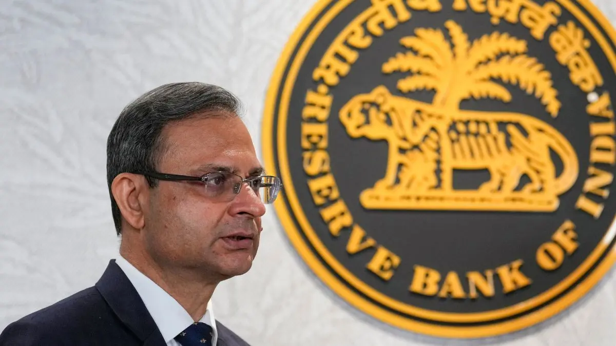Fuel Pain Incoming? RBI Warns Gulf Conflict Could Push Up Pump Prices