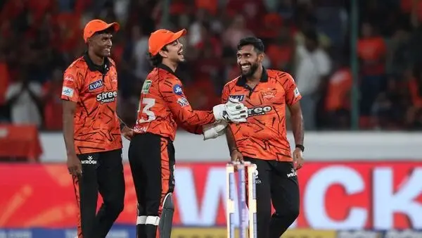 Kohli Shows Up, RCB Don’t: SRH Smash Bengaluru But Still Hand Them Top Spot