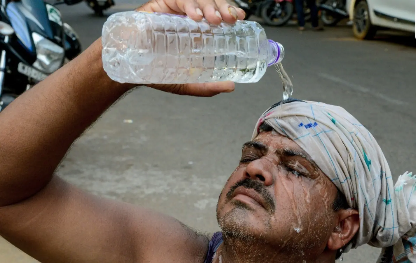 Banda Hits 47.6°C, Lights Go Green: India’s Hottest City Turns Off Signals To Beat Heat