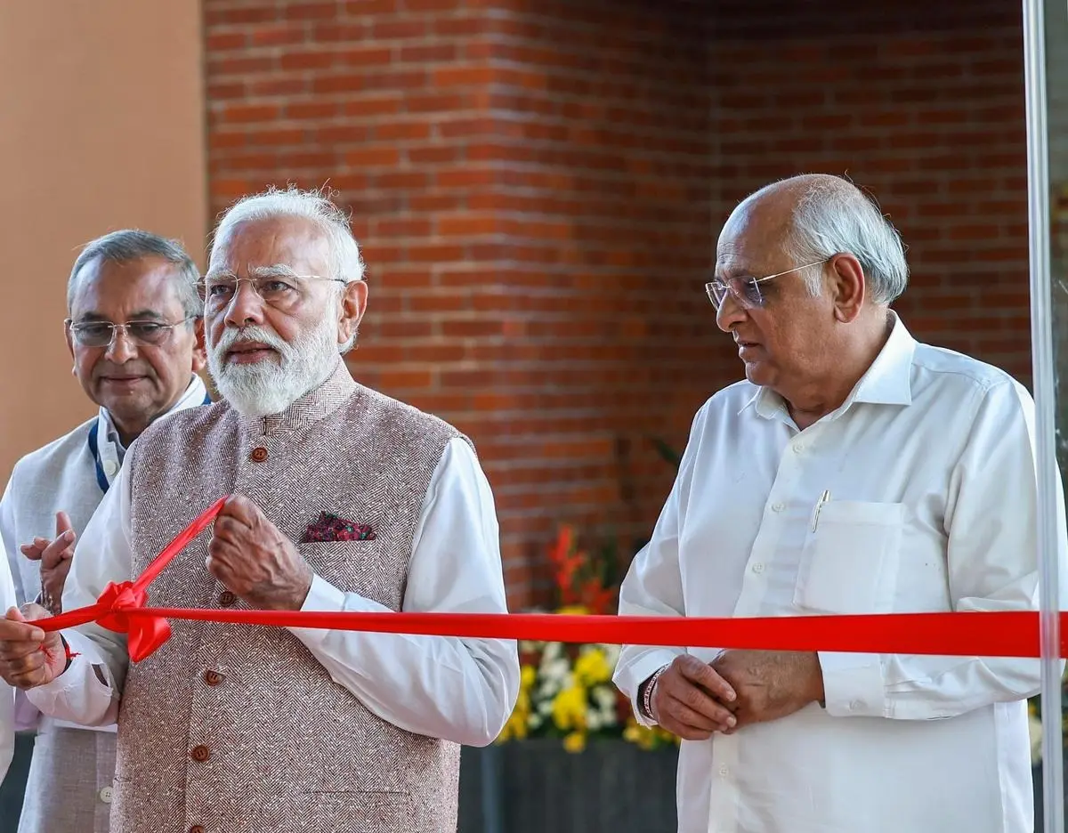 Gujarat Takes Government To WhatsApp: 20 Services, One Chat Window