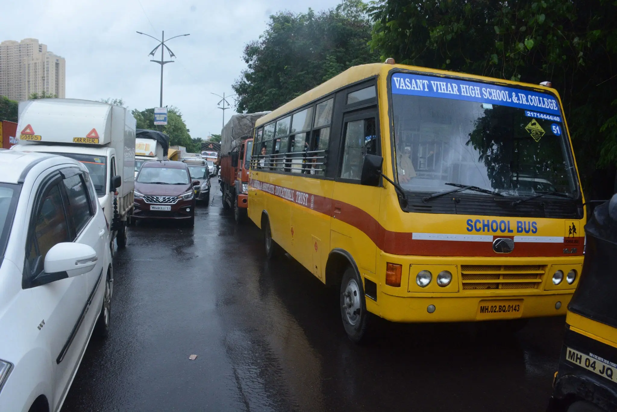 Maharashtra School Bus Fares Set to Rise 15% for New Academic Year