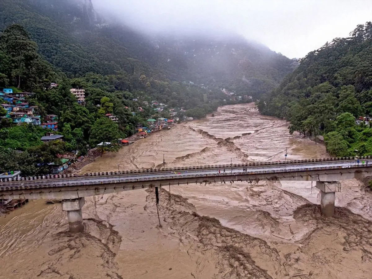 India Moves to Defuse 189 Himalayan Glacial Flood Risks