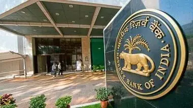 RBI Imposes 4.2 Million Rupee Penalty on Canara Bank, Amends Forex Laws