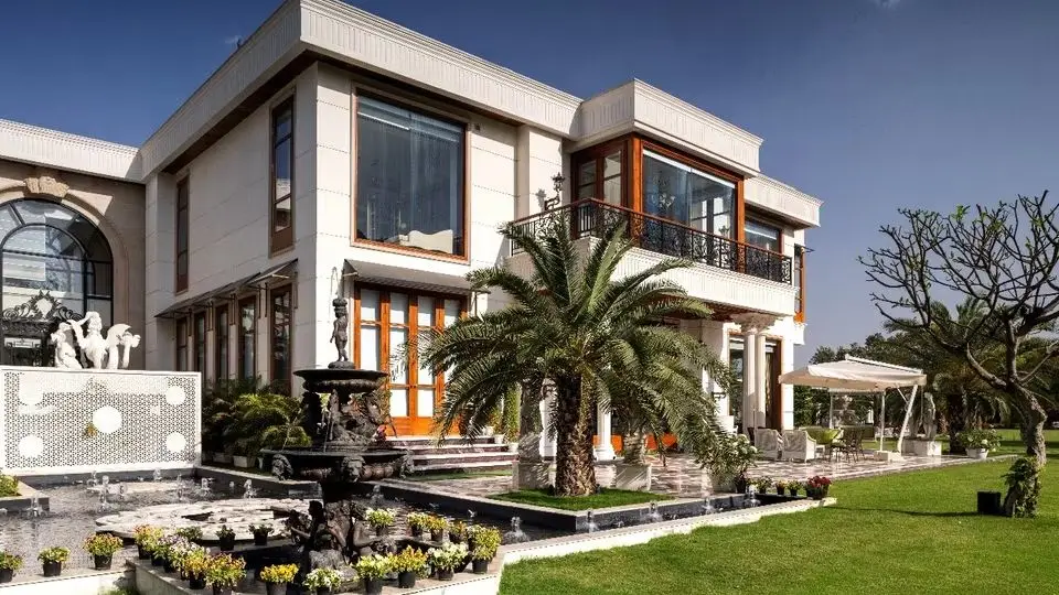 Delhi’s Grand Canvas: Inside a 25,000 Sq Ft Maximalist Masterpiece