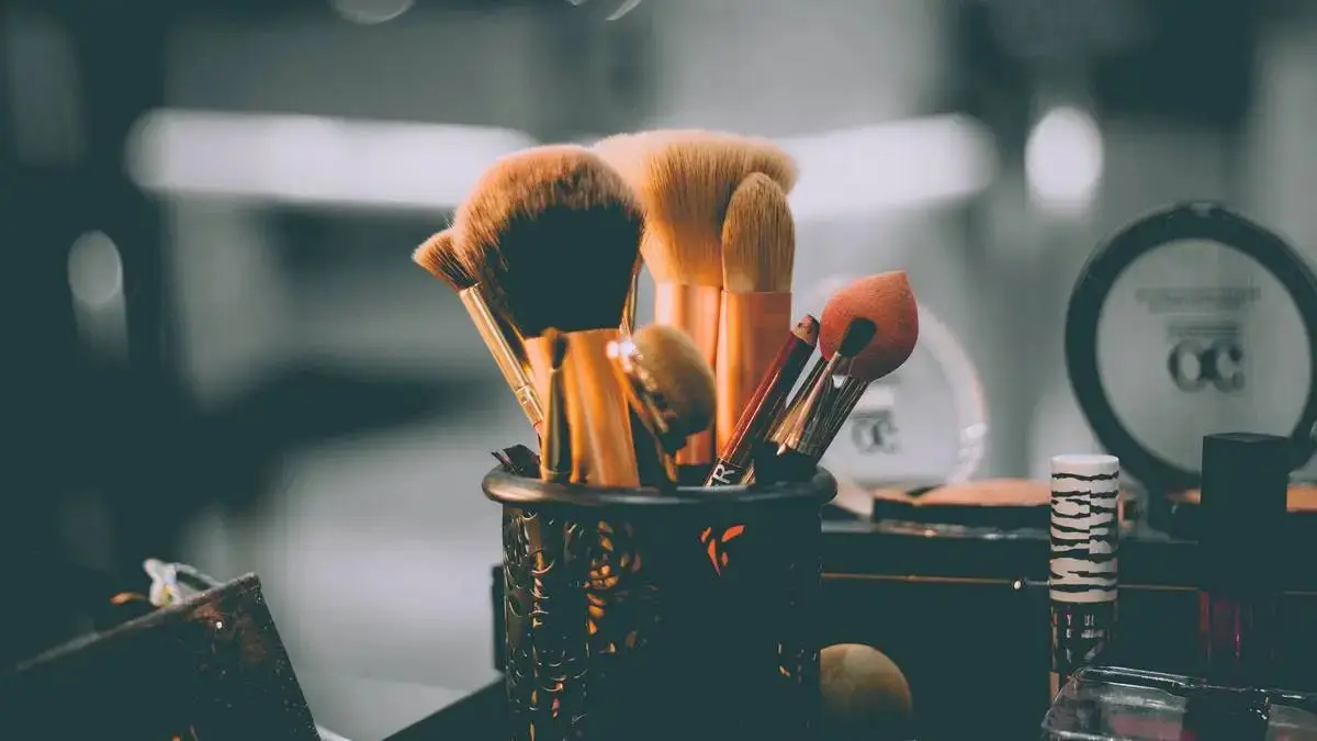 Glossy Growth: India's Beauty Sector Tops $30 Billion Mark