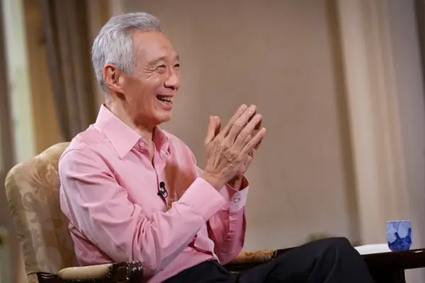 Singapore PM Praises Impact of Indian IIT-IIM Talents