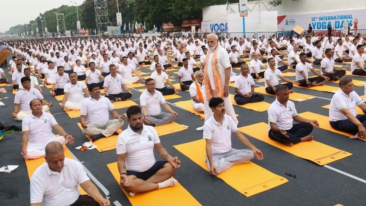 Mat Performance: PM Modi Hails Global Stretch of Yoga Day