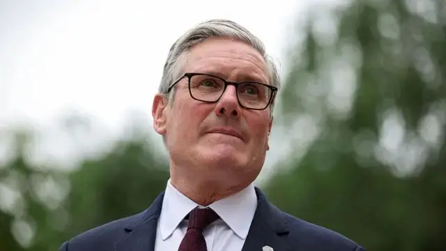 UK PM Starmer Resigns: Orderly Handover Set to Begin in London