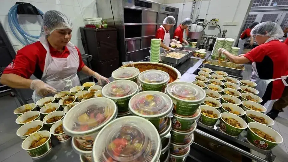 Singapore Food Delivery Evolves as Home Cooking Reaches Historic Decline