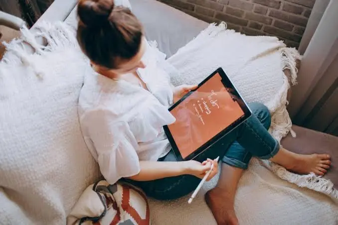 Health Agencies Endorse 8 Minimalist Habits to Lower Mental Noise