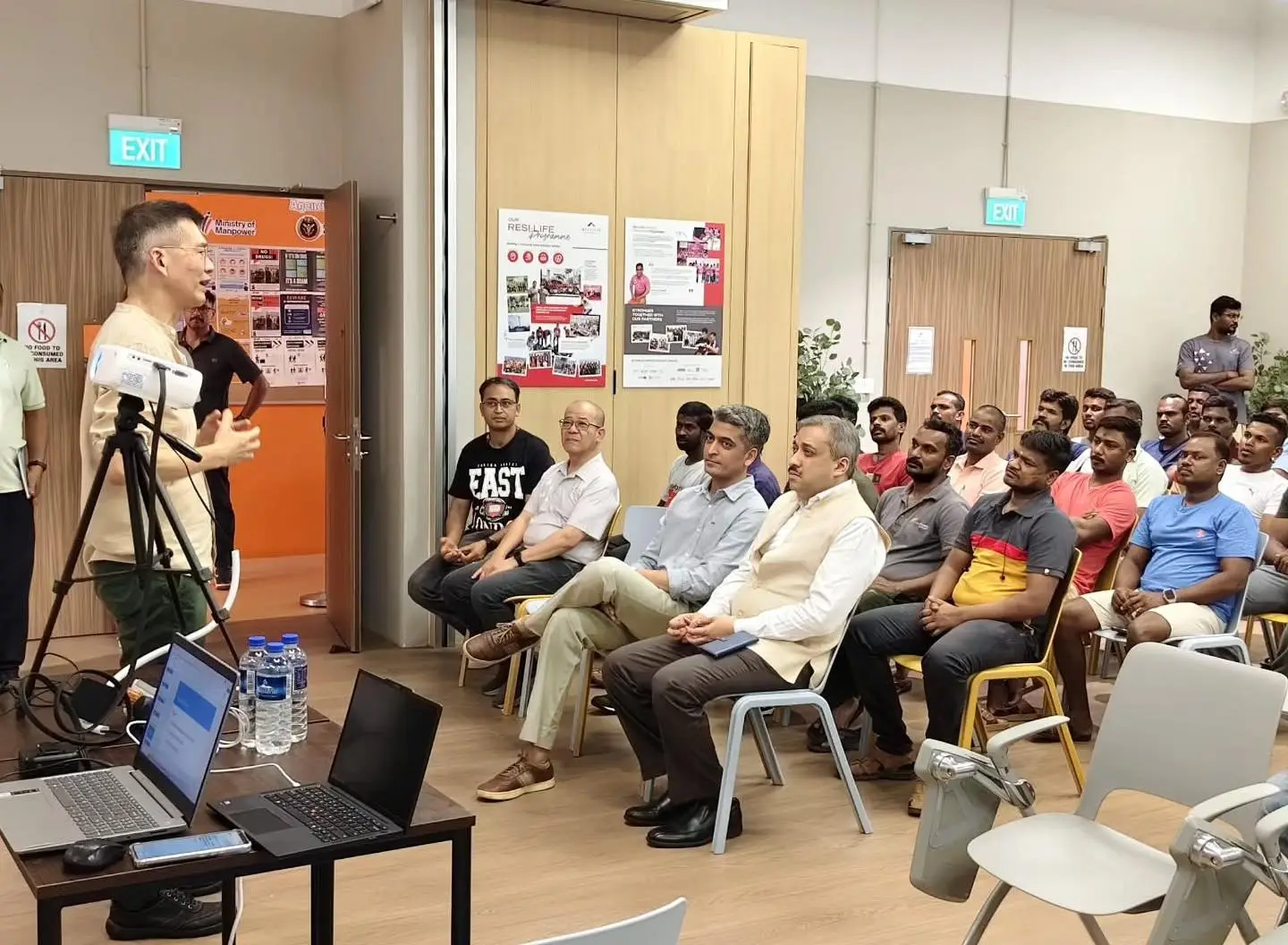 IIT Alumni Partner to Provide AI Training to Singapore Migrant Workers