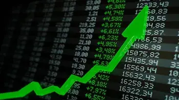 India's Nifty 50 Index Extends Gains; Rupee Weakens Against Dollar