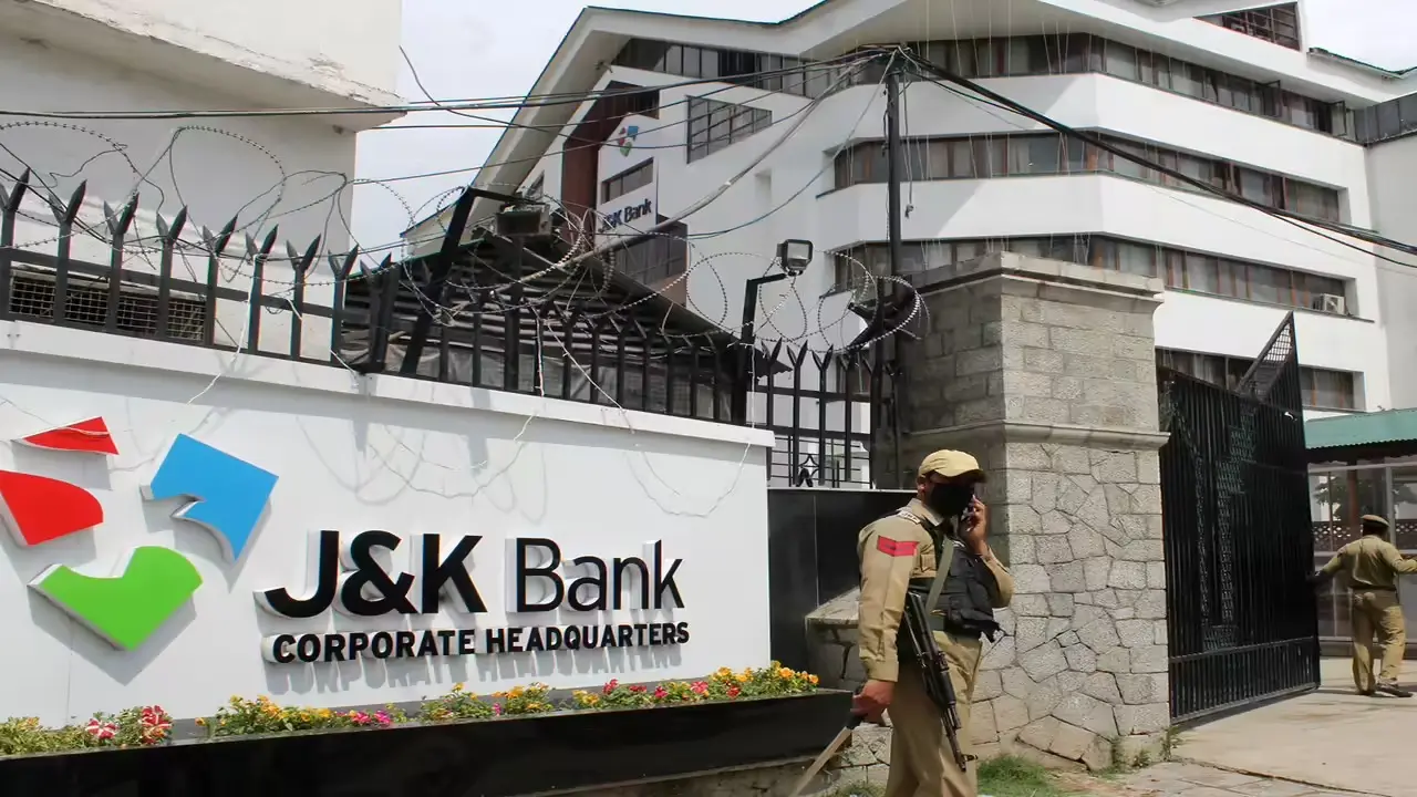J&K Bank Signs Corporate Agency Pact with SBI Life and HDFC Life