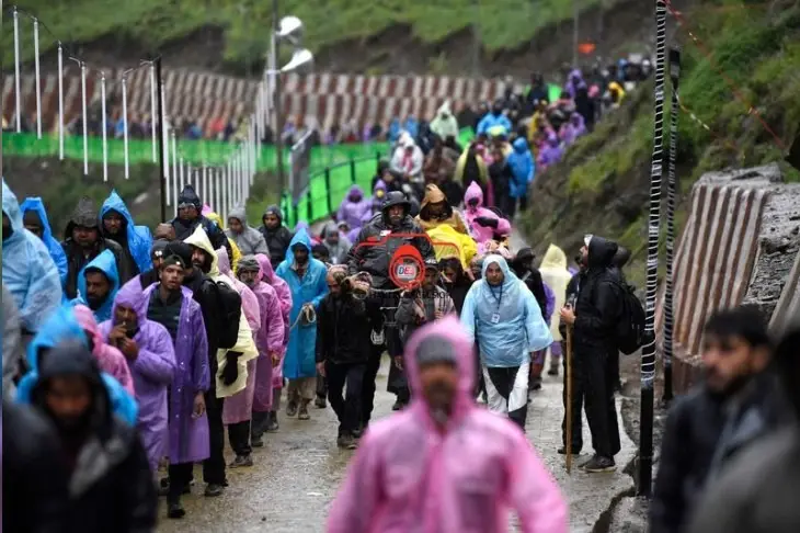 Second Batch of Over 3,800 Amarnath Pilgrims Leaves Jammu Base Camp