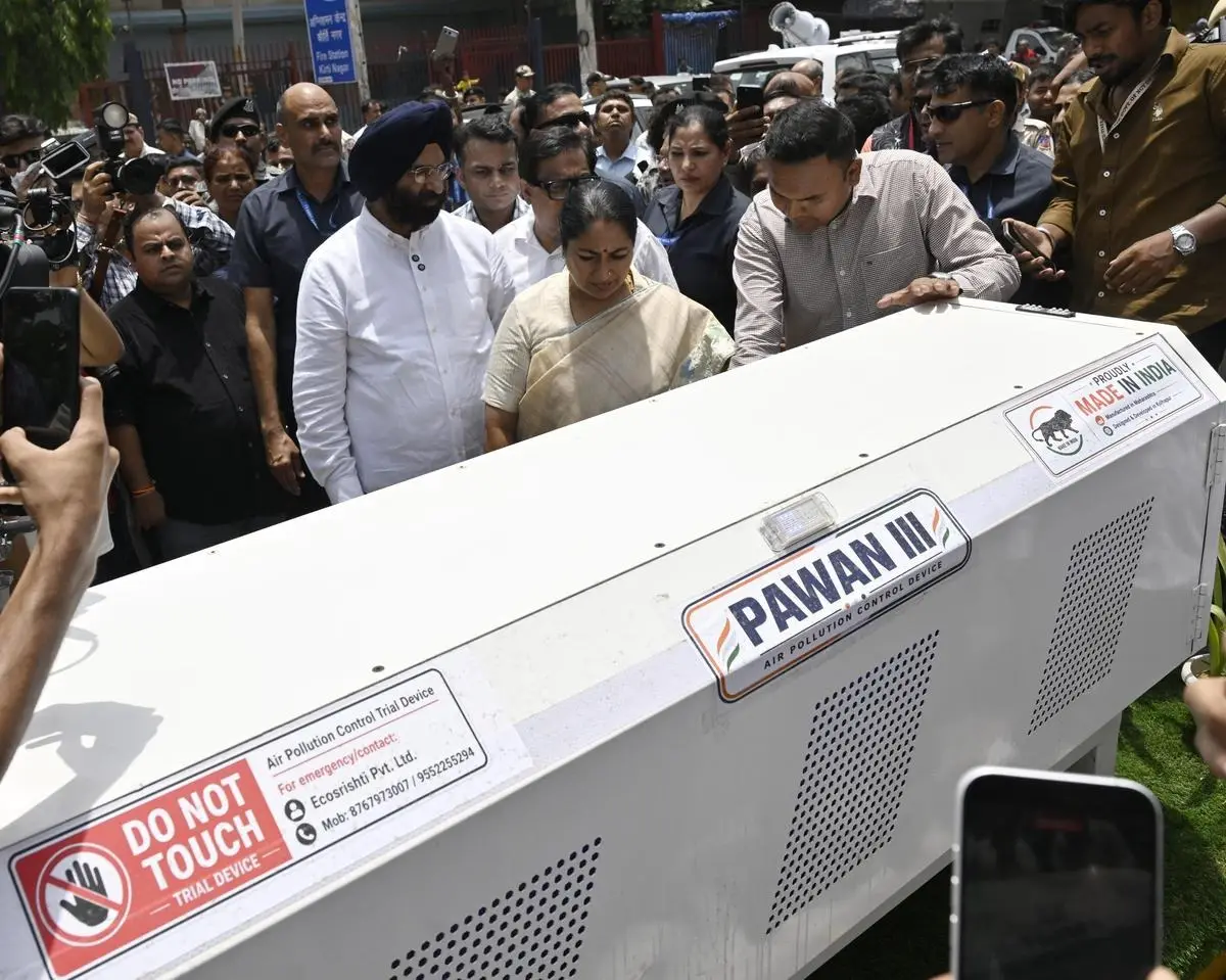 Delhi Deploys 'PAWAN III' to Combat Air Pollution
