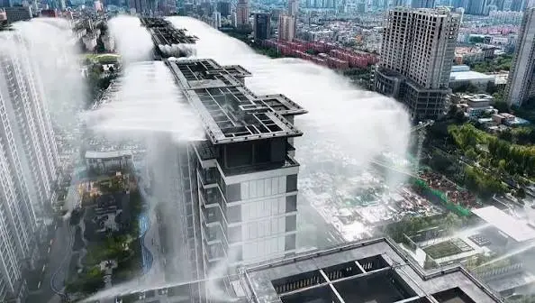 China’s ‘Rooftop Rain’ Mist System Cools Cities Amid Heat Waves