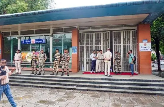 Delhi Metro Lockdown: 16 Stations Closed Amid Security Surge
