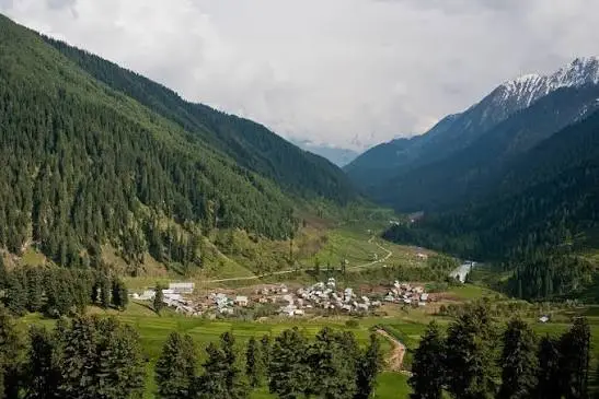 J&K to Finalize New Eco-Tourism Policy Within Six Months
