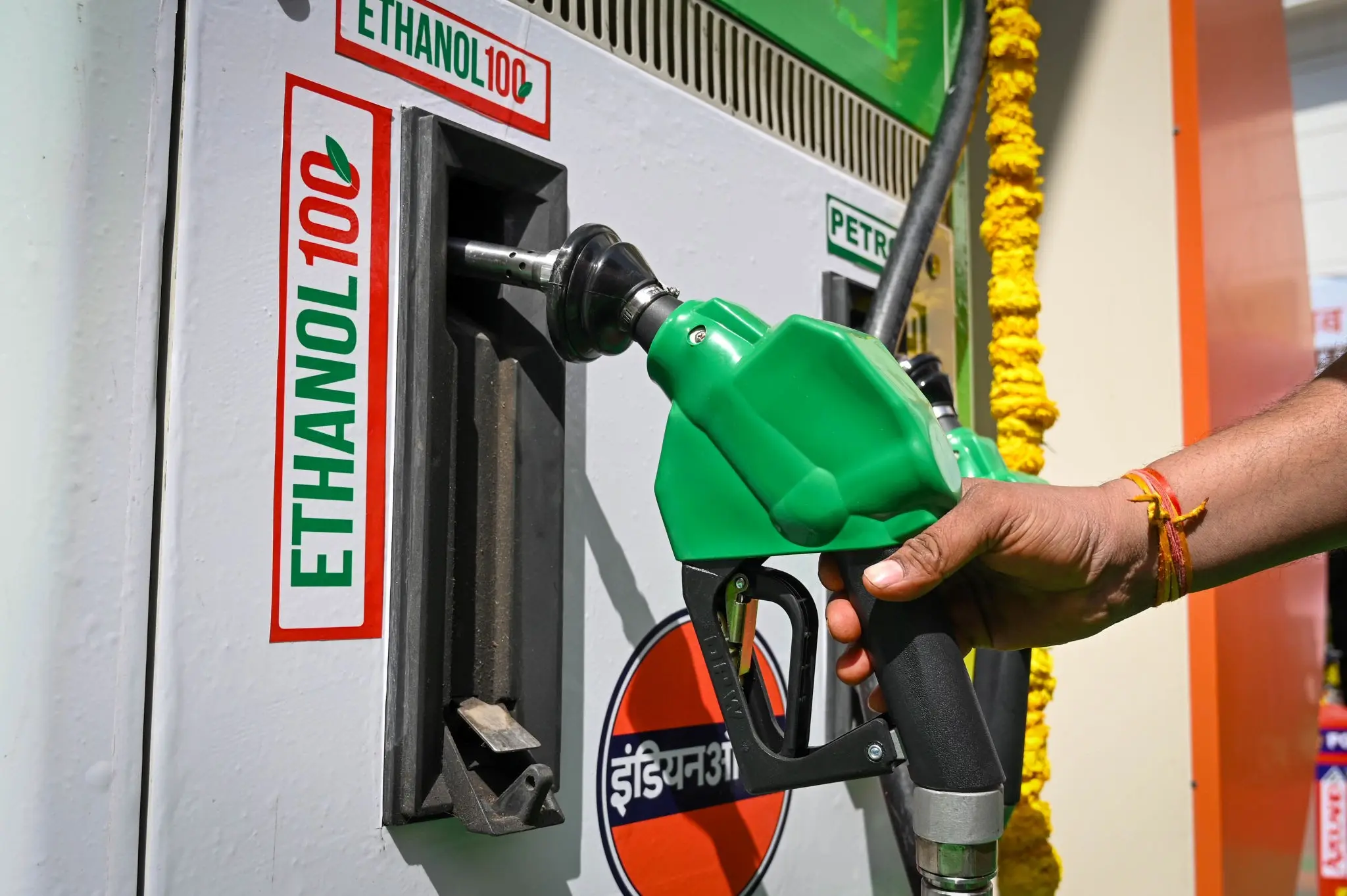Why Petrol Didn't Hit ₹125/Litre: The Hidden Cushion in Your Fuel Tank