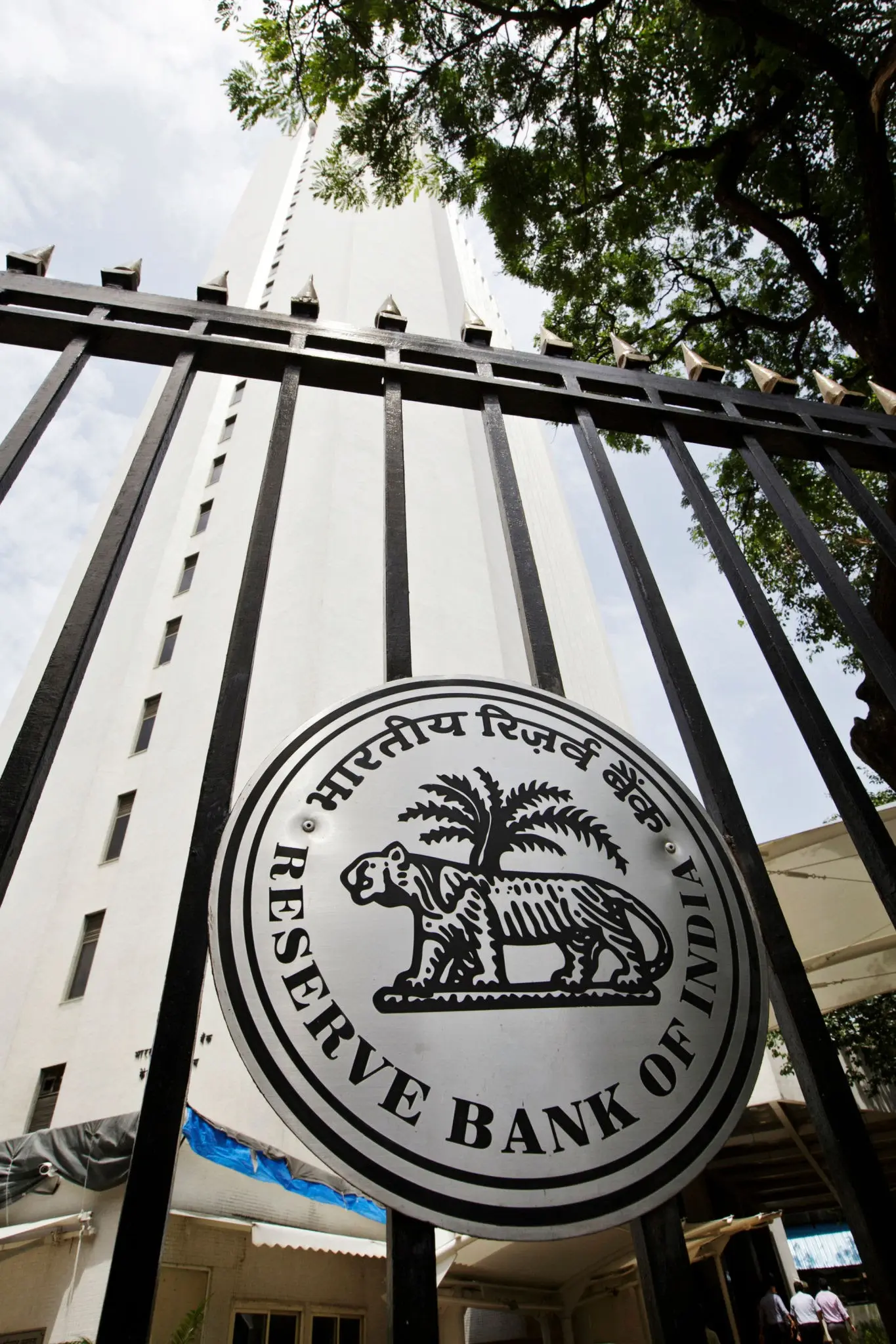 RBI Moves to Tighten Bank Leverage Norms, Seeks Comments by Aug 28
