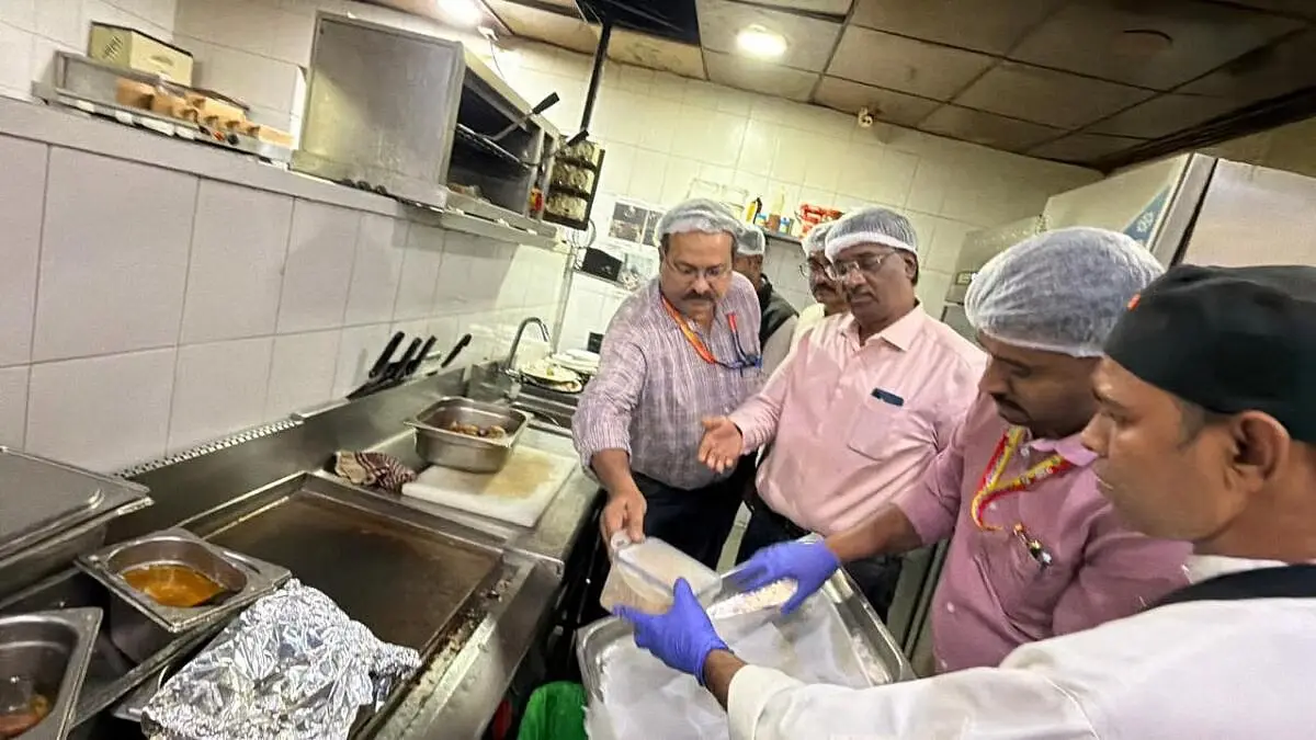 Beyond the Plate: Why Bengaluru's Restaurants Are Facing a New Wave of Food Safety Scrutiny