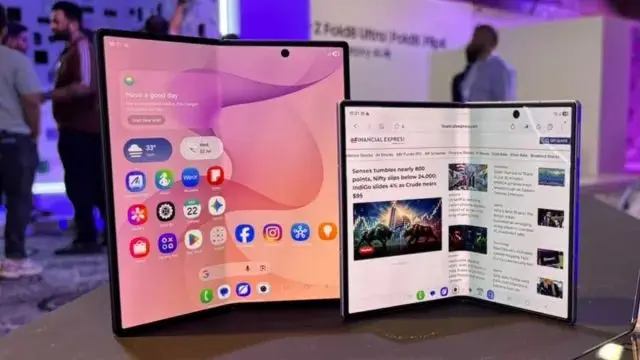 Folding the Future: Which Premium Foldable Phone Wins in 2026?