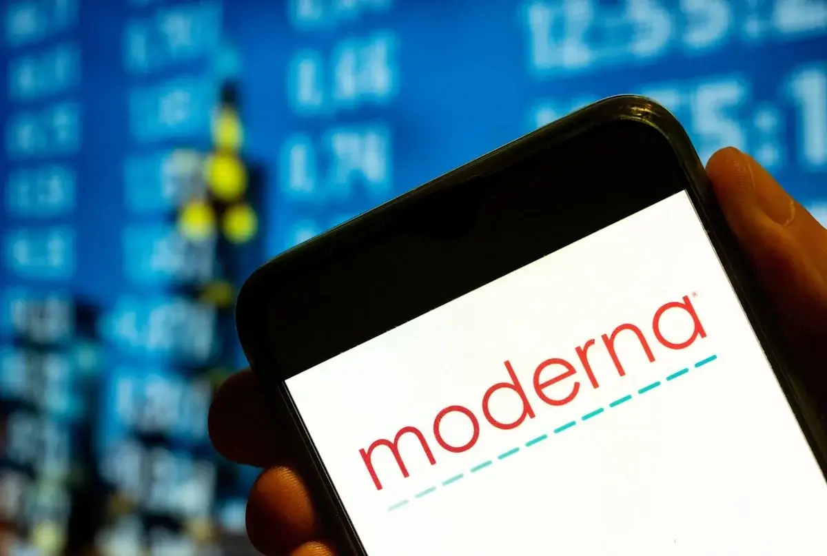 A Shot Heard Around Wall Street: Moderna Surges 177% on Oncology Milestone