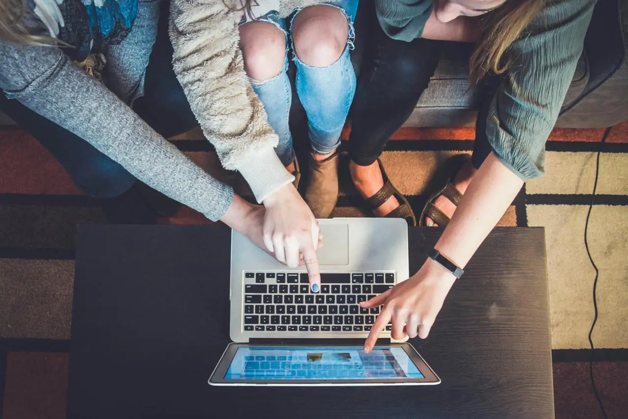 Youthful Momentum: Gen Z Investor Base Multiples Sevenfold in Fresh Data