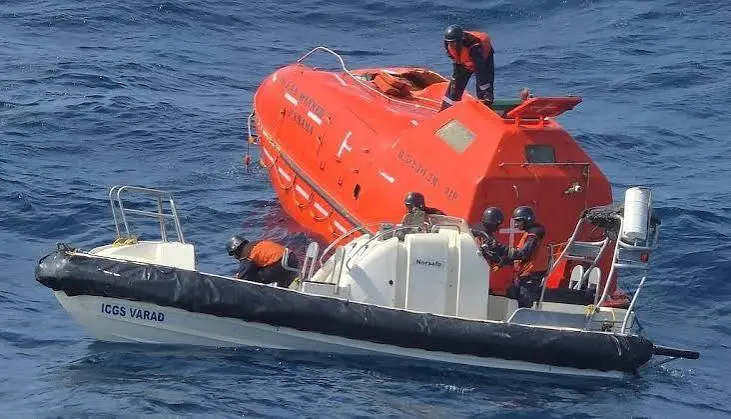 Coast Guard Recovers Beacon From Sunk Ship