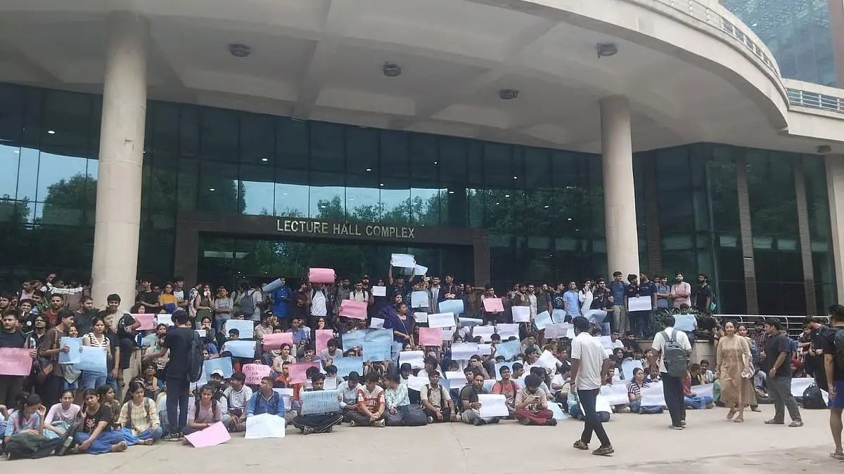 Inquiry Panel: IIT Delhi Forms Five-Member Committee After Student Protests