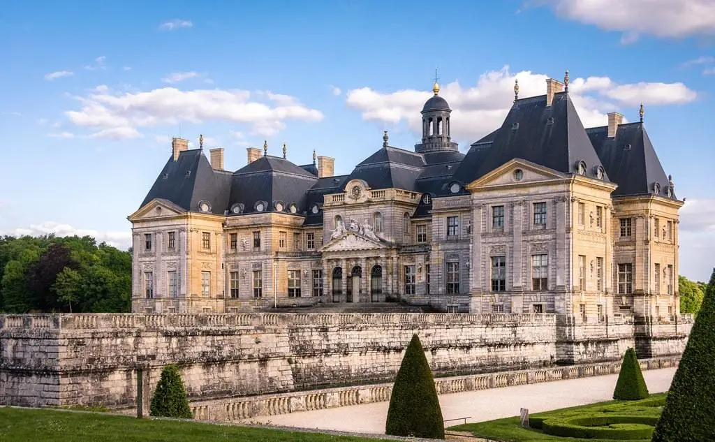 She Left the Corporate Ladder for Château Stairs—and Built a Life Beyond the Résumé