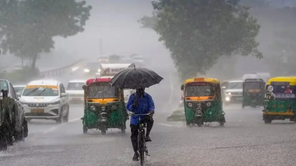 Monsoon Takes a Breather: Delhi, Noida, and Gurugram Set for Warm, Dry Skies
