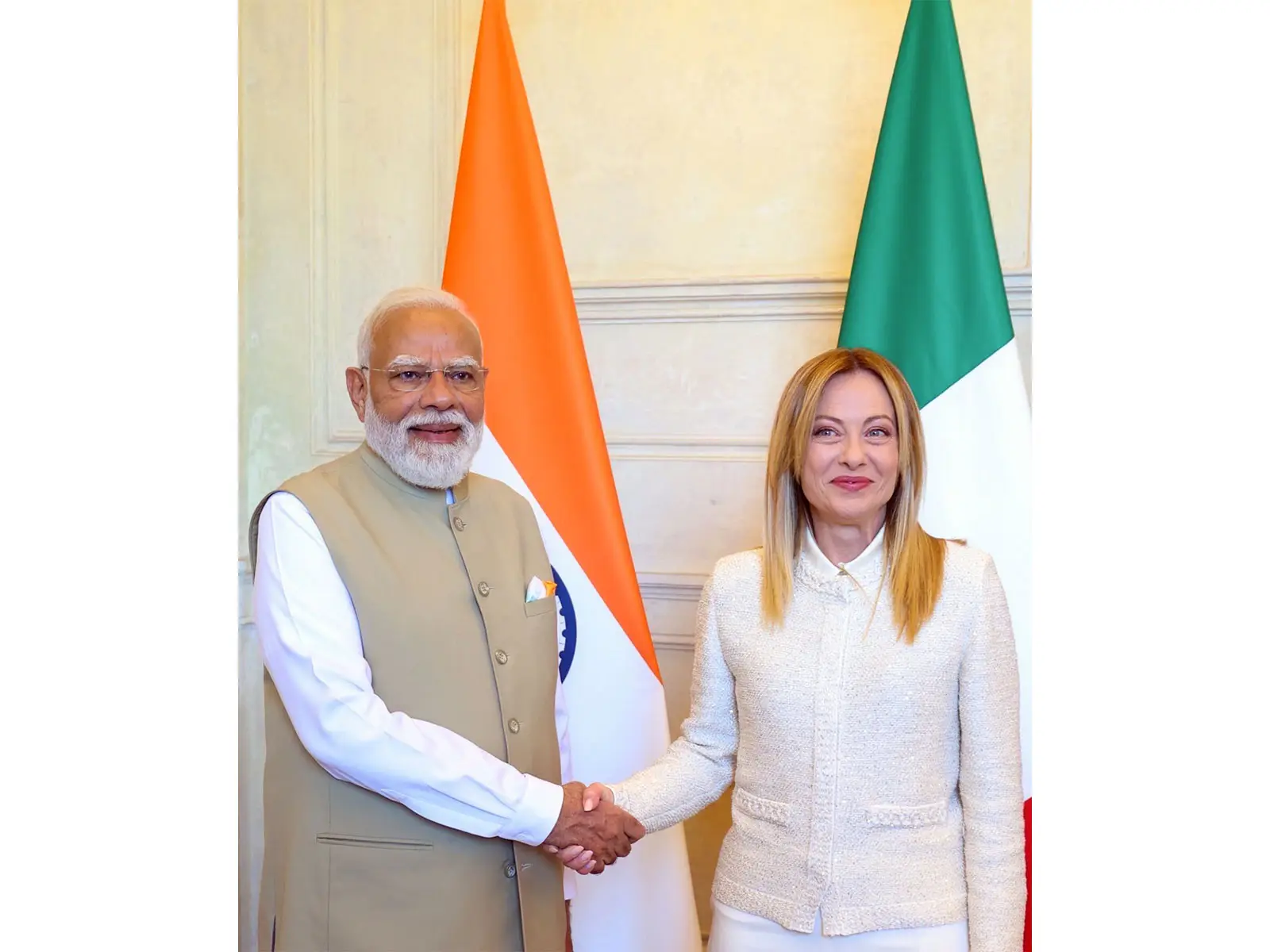 PM Modi Congratulates Giorgia Meloni as Italy's Longest Serving PM