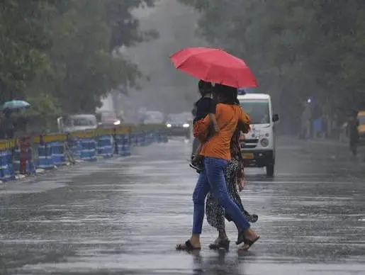 Raincoats in the North, Relief Needed Down South: Navigating Today’s Extreme Weather Split