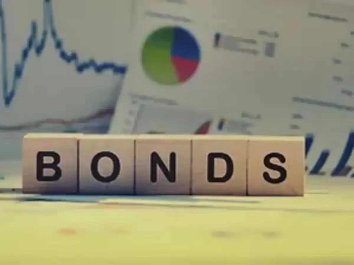 Creeping Upward: India's 10-Year Benchmark Bond Yield Ticks to 6.9568% Amid Shifting Liquidity