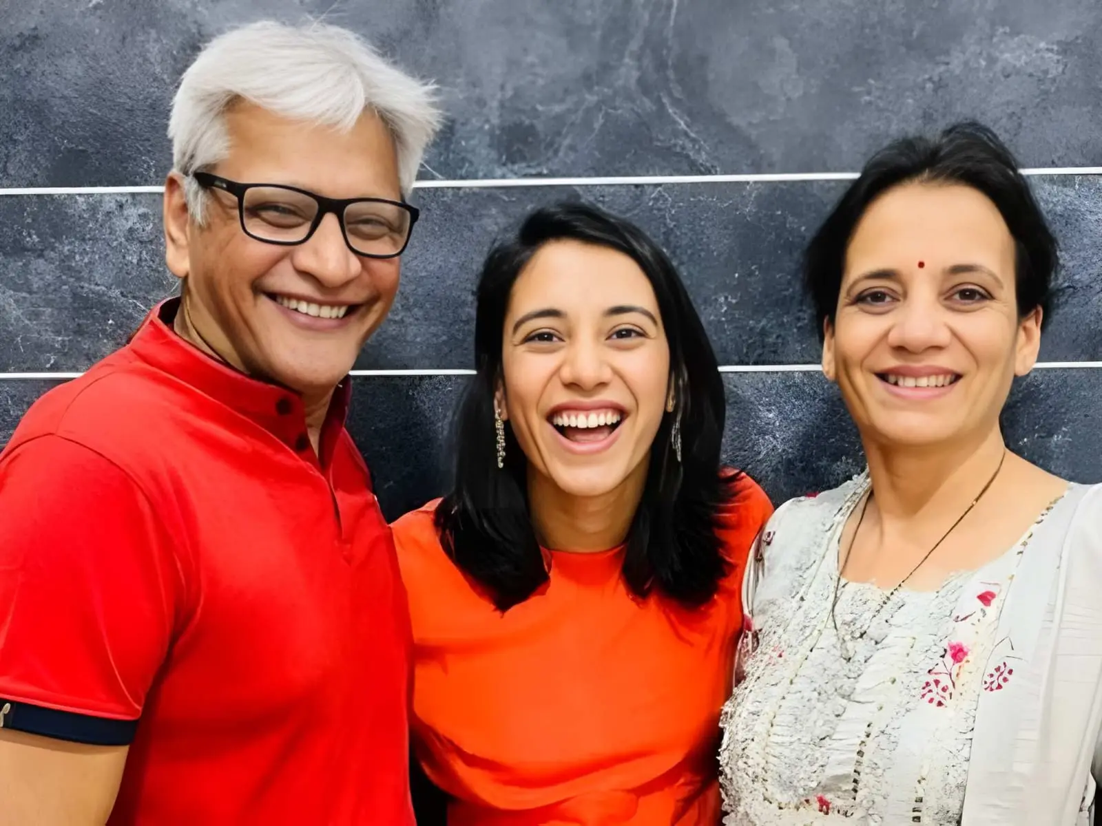 Dream Cheque to Door Keys: How Mandhana Manifested a Home for Her Parents