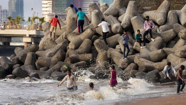 Heatwave Hits Mumbai: Is a Water Crisis Looming?